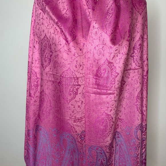 Pashmina - Picture 2 of 5